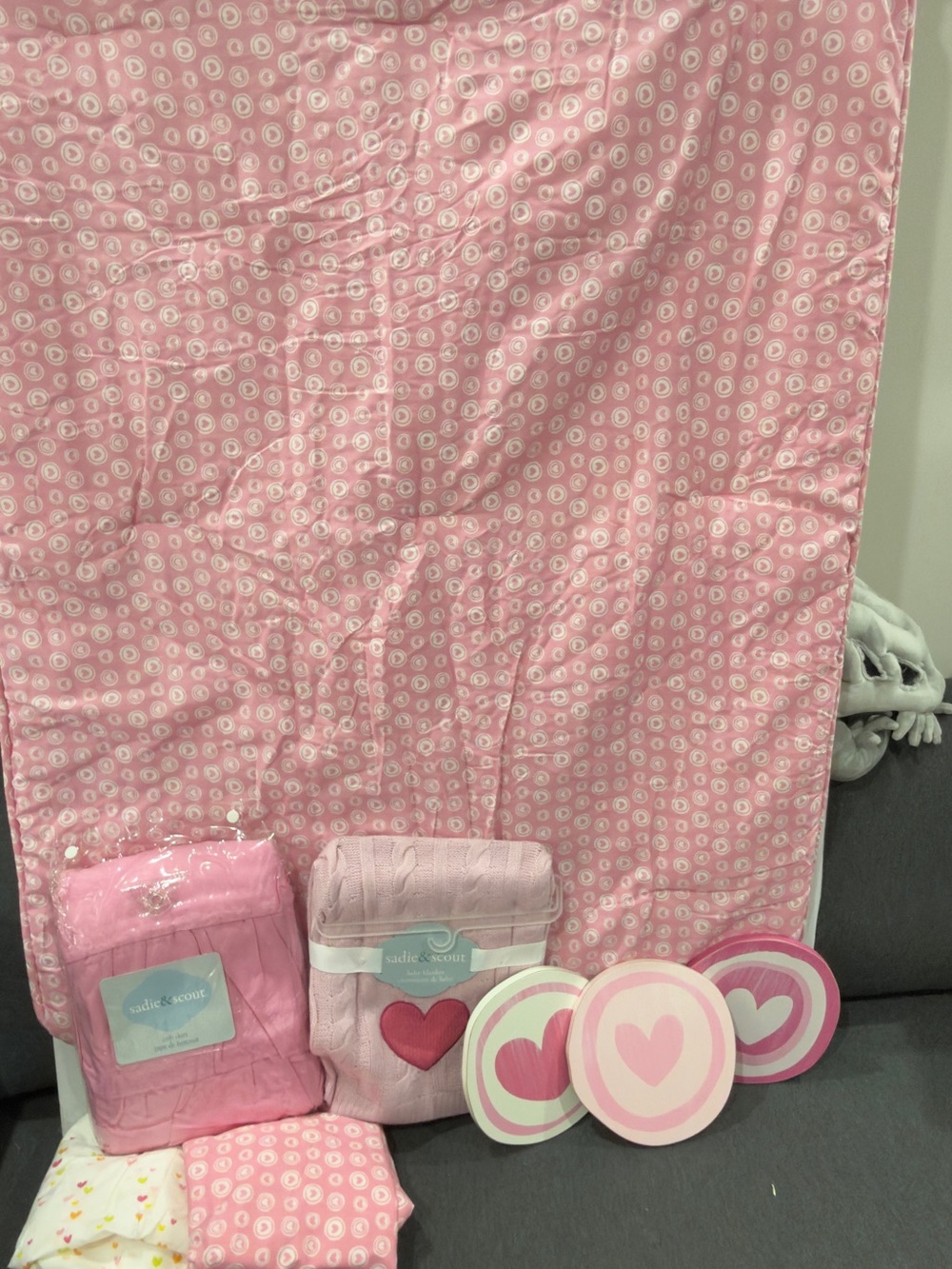 Pink Hearts Baby Nursery Crib Bedding set - New see details